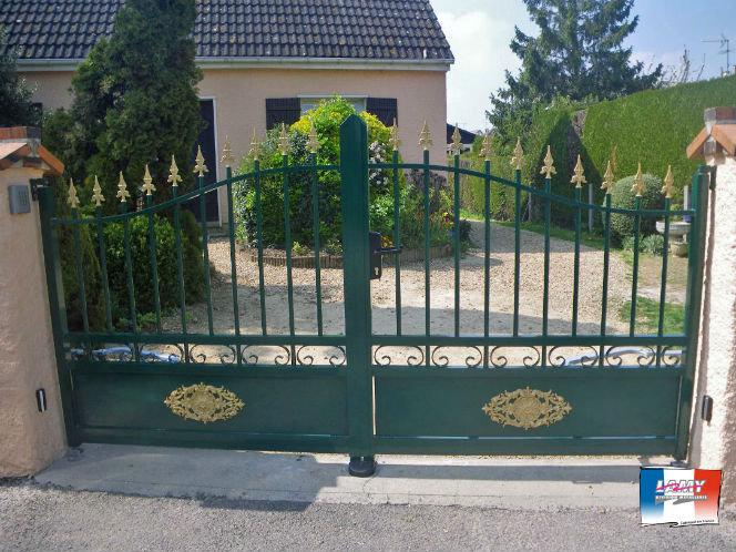 Le COURTILLE donne à votre maison un aspect d'autrefois.
